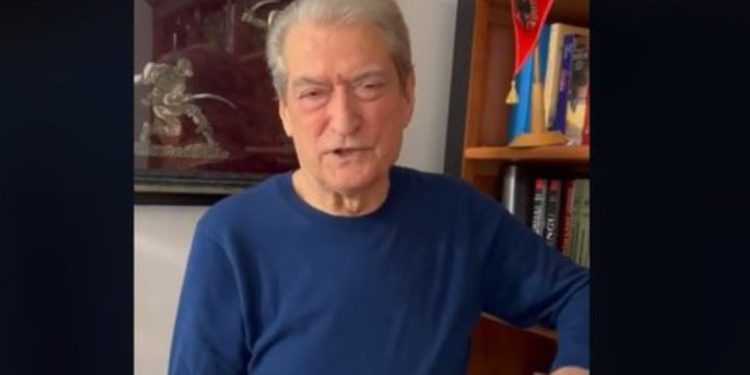 “Treni ynë nuk ndalet më”/ Berisha flet në TikTok pas protestës: Do kalojmë nga një stacion fitoreje në tjetrën