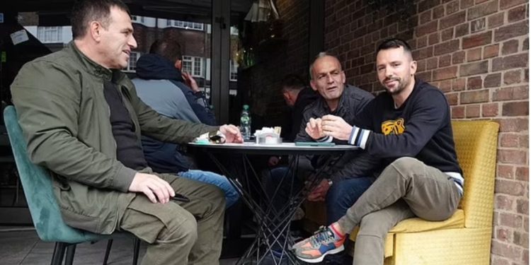 “Askush nuk ankohet për ta”/ Daily Mail në lagjen e shqiptarëve në Londër: Nuk jemi gangsterë as hajdutë…po na bëjnë “kokë turku”