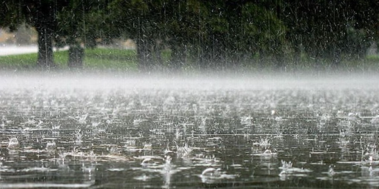 Çadrat me vete! Moti merr kthesën e papritur, ja çfarë ndodh me temperaturat