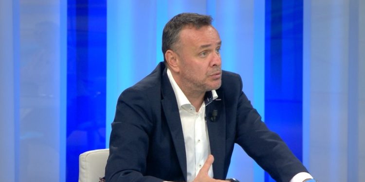 Eksperti bën deklaratën e fortë: Një kryetar bashkie në jug të Shqipërisë është përdorues droge