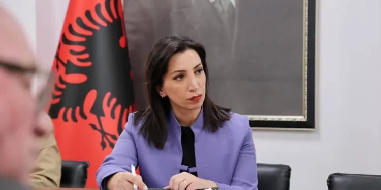 Përmbytjet, pezullohet mësimi në 16 shkolla