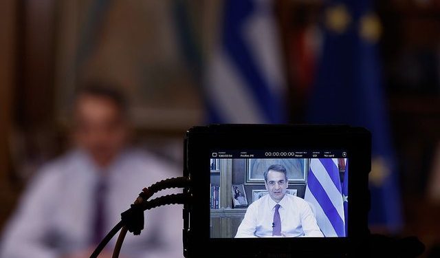 Skandali në Greqi: Ministrat, deputetët, gazetarët përgjohen. Qeveria mohon akuzat