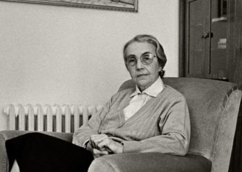 Nexhmije Hoxha u hetua për kafe, sot nuk iu kërkohet llogari politikanëve që kanë miliarda