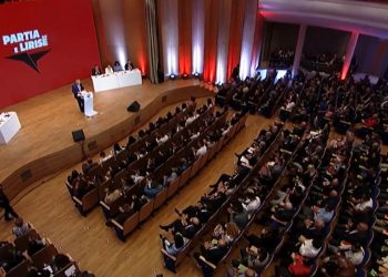 “Dezertimi” i Vangjel Tavos nga Partia e Lirisë, kush janë dy qëndrestarët e fundit të Ilir Metës në Gjirokastër