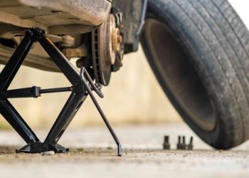 Makina lëviz nga kriku, plagoset 40-vjeçari