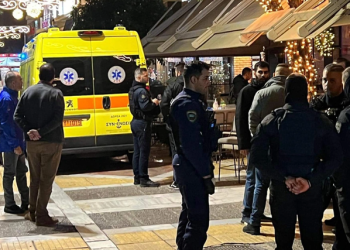 VIDEO/ Dëshmitë e para pas ekzekutimit të dy shqiptarëve në Athinë, dyshohet për…