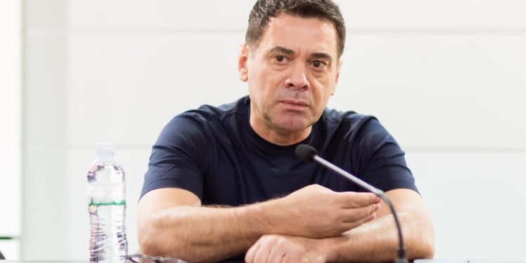 Flet Ben Ahmetaj: Nuk kam udhëtuar kurrë me Klodian Zoton dhe as kam përdorur kartën e tij!