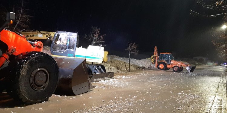 Rreziku nga përroi i Çullos, ç’po ndodh në Gjirokastër (VIDEO)