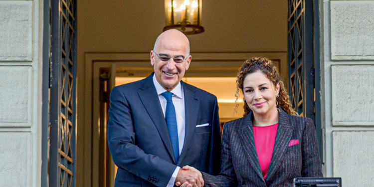 Mitsotakisit në Derviçan, “Kathimerini” zbulon “të pathënat” e takimit Xhaçka-Dendias në Athinë