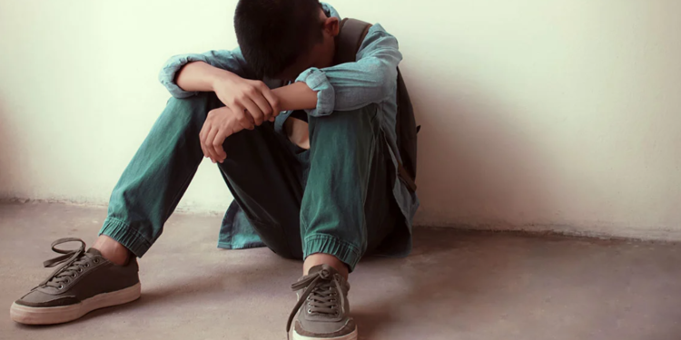 E rëndë në Greqi, shokët e klasës përdhunuan në grup 15-vjeçarin për një muaj rresht