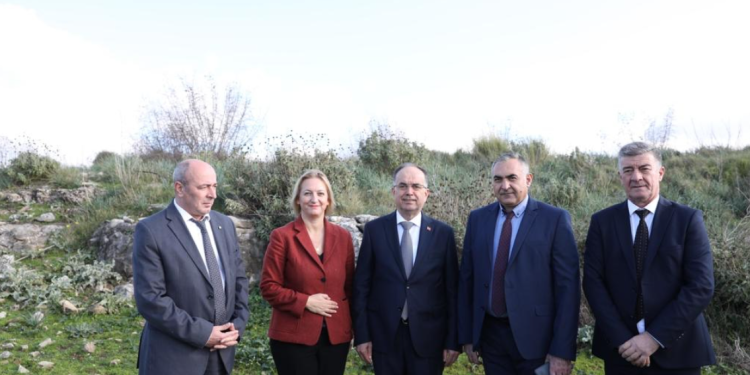 Presidenti i Republikës vizitë në Finiq: Vend me potencial të jashtëzakonshëm turistik