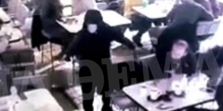 Pamje të rënda/ Momenti i ekzekutimit të dy shqiptarë në Athinë (VIDEO +16)