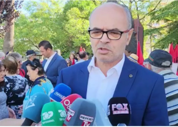 Petro Koçi i bindur: Do fitojmë 40 bashki në zgjedhje, me ardhjen e PS në pushtet ndryshimi si dita me natën