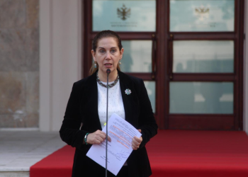 Kumbaro: Vitin e ardhshëm mbështesim 6 bashki bregdetare në procesin e pastrimit