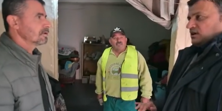 Nisin punimet, 15 familje rome në Gjirokastër do të bëhen me shtëpi të reja (VIDEO)