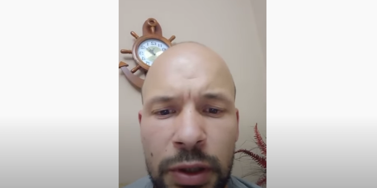 “Jam Montana nga Tepelena”, shihni videot me recitimet e të riut që goditi Sali Berishën (VIDEO)