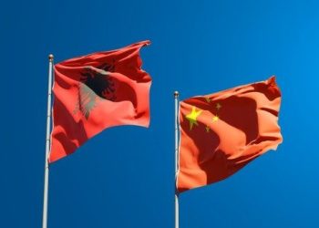 Shqipëria heq vizat me Republikën Popullore të Kinës