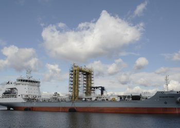 Media italiane: Flota spiune ruse pranë Shqipërisë, po kërcënohet gazsjellësi TAP