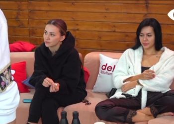 “S’kam pse të shpjegoj çfarë kam në zemrën time”/ Kiara diskuton me Bjordin