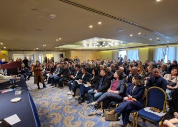 PS në fushatë, Kumbaro mbledh socialistët në Greqi