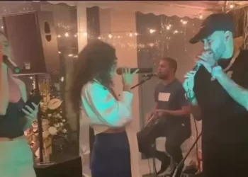 Kur po zhvillohej funerali i Pele, ai harbohej në lokalet e natës. Dalin pamjet e pafalshme të Neymarit (VIDEO)