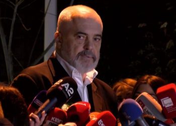 Rama: Unë jam takuar edhe me presidentin e SHBA, që sot është nën hetim. Ç’a domethënë kjo?
