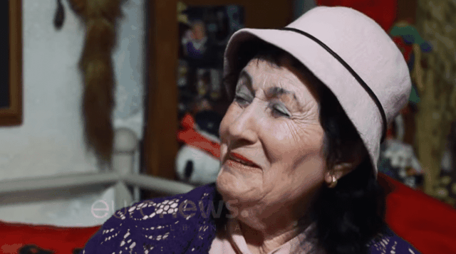 Jeton në kabinë elektrike, mesazhi i ish-mësueses: Kush u dëshpërua dhe s’u shëmtua