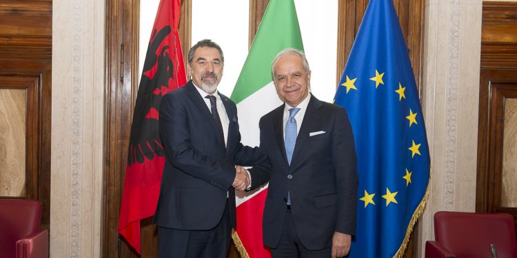 Çuçi takohet në Romë me homologun italian: Gati marrëveshja, Akademia jonë e Sigurisë do të binjakëzohet me akademinë italiane