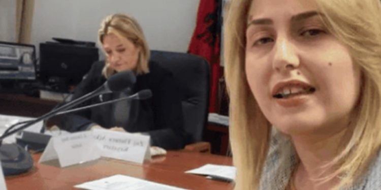 Sherr në PD, deputetja e Sarandës akuzon kolegen: Bashkoi votat me PS dhe më preu fjalën