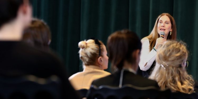 Mirela Kumbaro: Në Gjirokastër dhe Kukës, investime në menaxhimin e integruar të mbetjeve