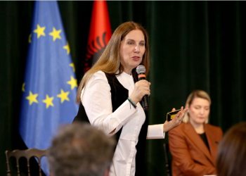 “2022 ishte viti më i mirë për turizmin”, Kumbaro: 7.5 milionë vizitorë të huaj në Shqipëri