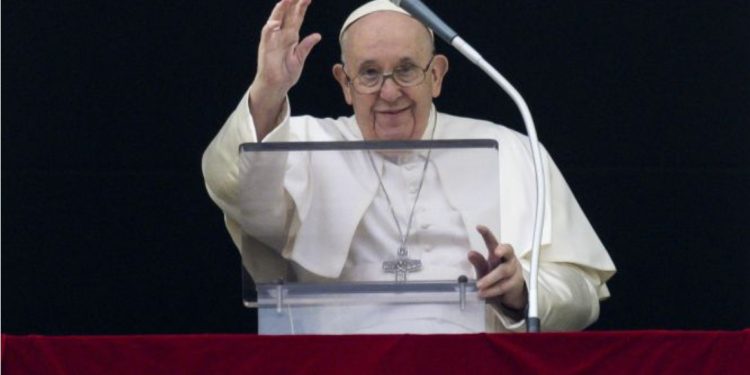 Papa Françesku flet për dorëheqje: Duhet të dimë të tërhiqemi…
