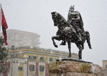 Ja kur pritet të bjerë dëborë në Tiranë