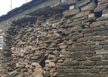 Pasojat e rënda të motit të keq në Këlcyrë, shihni si janë dëmtuar shtëpitë (FOTO)