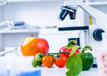 Nis nga puna “Vitros”, laboratori më i ri në Shqipëri për sigurinë ushqimore dhe veterinarinë