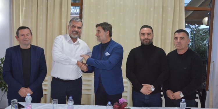 PD e përçarë në zgjedhje, Alibeaj prezanton kandidatin për Sarandën