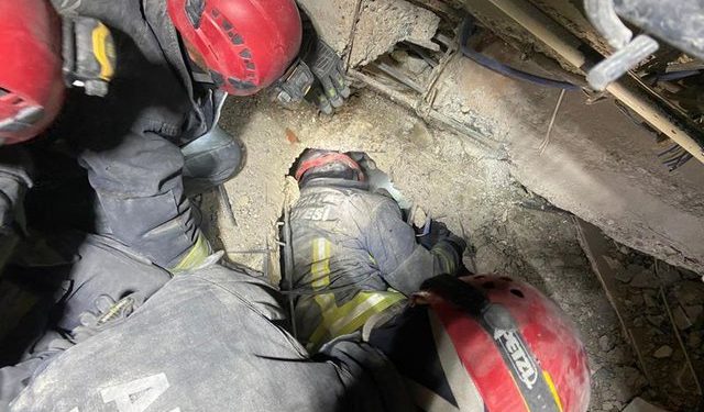 Shpëtohet i riu 64 orë pas tërmetit, zbulohet mesazhi që la në mur: Mos e humb shpresën