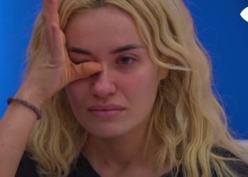 Dea e trishtuar, qan për Amosin!