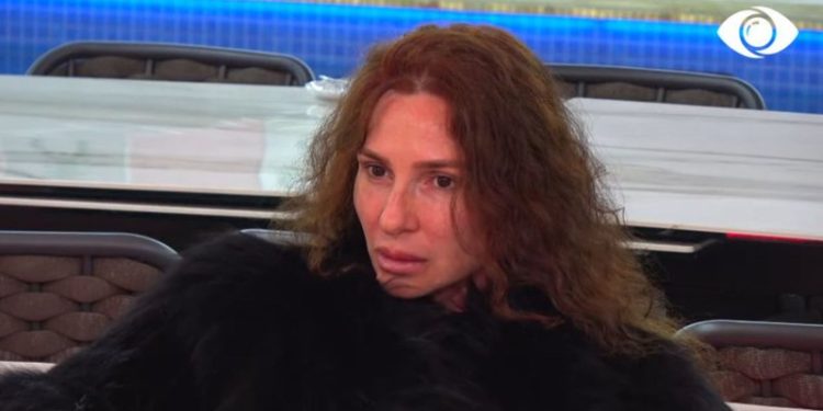 Ermiona rrëfen në Big Brother: Më vunë pistoletën në kokë dhe më vodhën makinën në Tiranë, vetëm unë dhe një ministër kishim si ajo. Shqipëria më ka lënë me pasoja