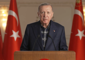 Erdogan: Mbi 8,000 njerëz u nxorën të gjallë nga rrënojat