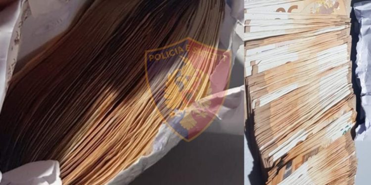 Nuk deklaroi 13 mijë euro në Kakavijë, i riu ndalohet nga policia