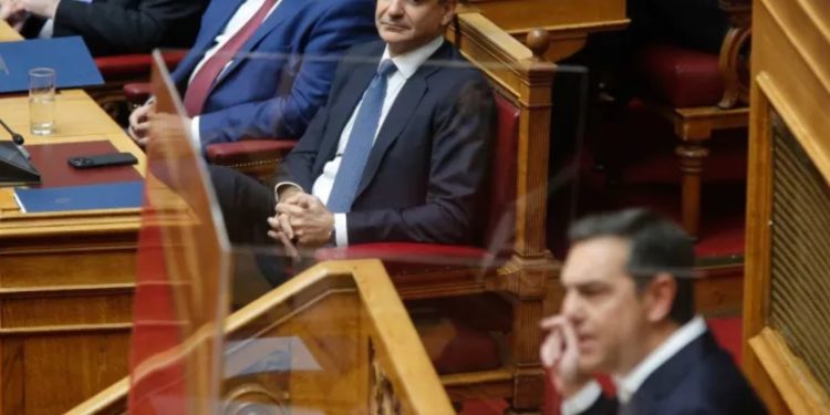 Skandali i përgjimeve dhe rrëzimi i mundshëm i qeverisë greke