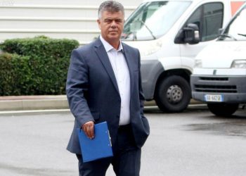 Lefter Koka: Po bëj burg prej një të çmendure si Monika Kryemadhi, jam i pafajshëm! Kam shërbyer me besnikëri e në përputhje me ligjin