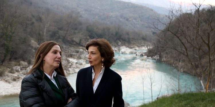 Vjosa në listën e pasurive botërore? Kumbaro sjell në Gjirokastër shefen e UNESCO-s