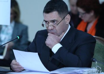 Flet Arben Ahmetaj: E vërteta e hoteleve të paguara nga Zoto