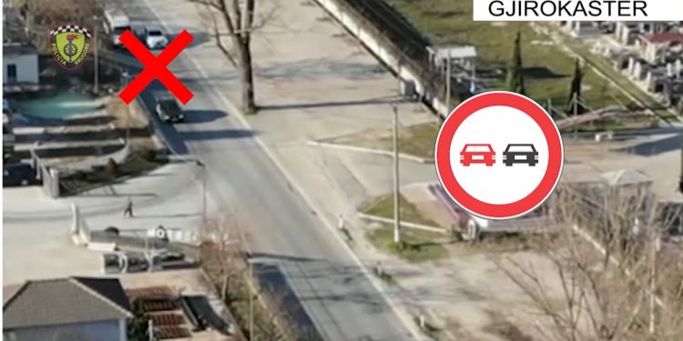 VIDEO/ Shihni se si policia monitoron me dron makinat në Gjirokastër