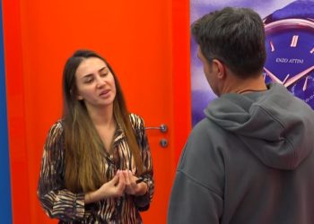 Kiara ia kupton ‘hilen’ Armaldos dhe ia pret shkurt: Ty s’të lë krimbi, shiko punët e tua! (VIDEO)