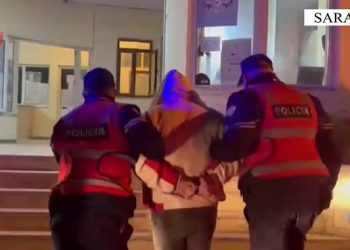 Babai humbi gjyqin me ortakun, djali rrafshoi hotelin me tritol, dalin pamjet e arrestimit të 36-vjeçarit në Sarandë (VIDEO)