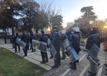 Protesta e opozitës, 1 mijë policë sot para Kuvendit