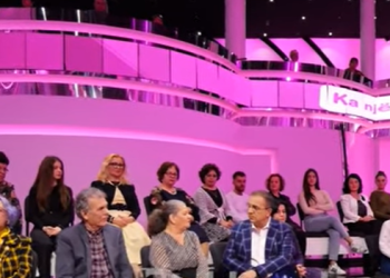 E pazakontë/ E vajtonin prej vitesh duke e ditur të vdekur, mësojnë se e afërmja është gjallë (VIDEO)